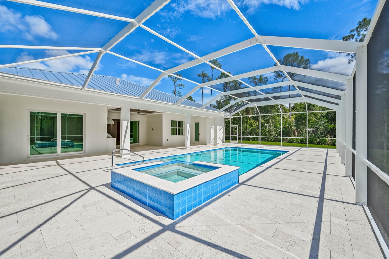Screened pool lanai with spa